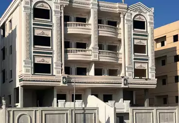 دوبلكس بحديقة للبيع - 3 غرف - بالدور 0