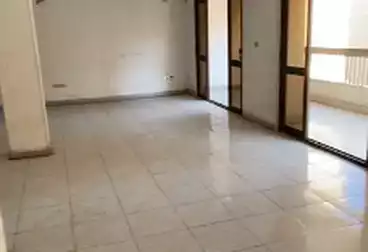 Apartments For sale - 3 rooms - floor 5