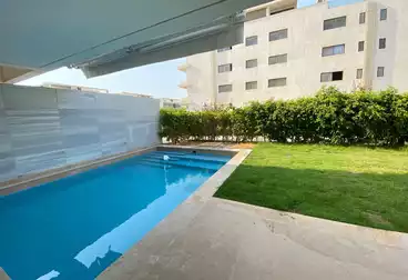 شقة بحديقة للإيجار - 3 غرف - بالدور 0