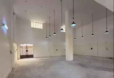 مصنع للبيع