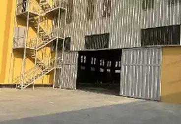 مصنع للبيع