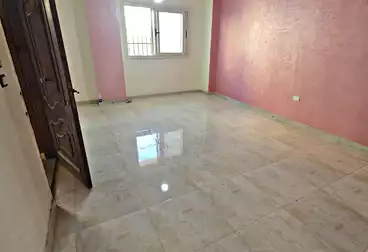 شقق للإيجار - 3 غرف - بالدور 1