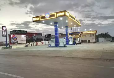 أرض تجارية للبيع