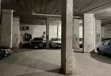 جراج للبيع