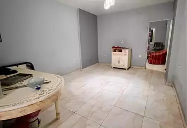 undefined undefined - 2 rooms - floor 5