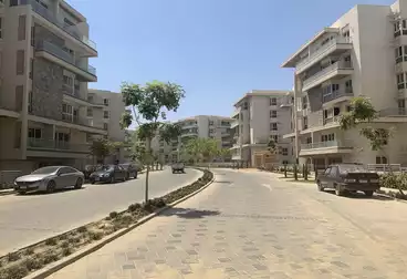 Apartment with Garden For sale - 2 rooms - floor 0