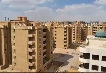 شقق للبيع - 3 غرف - بالدور 1