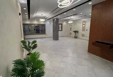 Apartments For sale - 3 rooms - floor 1