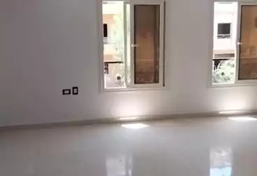 عقارات للإيجار - 3 غرف - بالدور 1