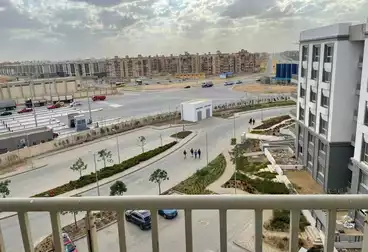 Apartments For sale - 2 rooms - floor 5