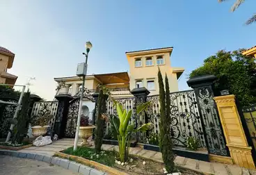 Villas For sale - 7 rooms