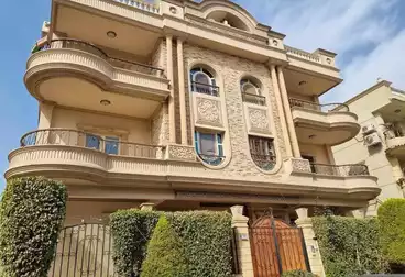 Apartments For sale - 4 rooms - floor 2