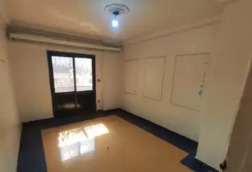 Apartments For rent - 3 rooms - floor 8