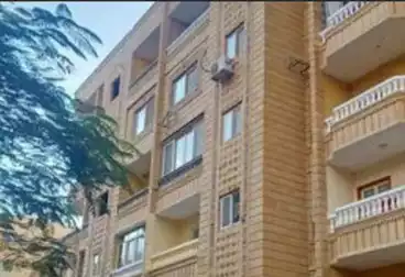 Apartments For sale - 3 rooms - floor 1