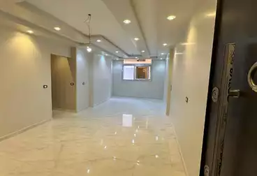 Apartments For sale - 3 rooms - floor 9