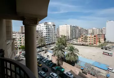 Apartments For sale - 3 rooms - floor 6
