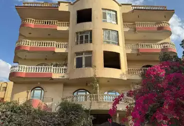 Separate Villa For sale - 8 rooms
