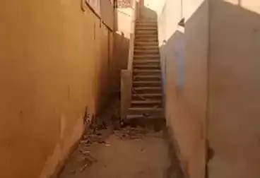 مخازن للبيع