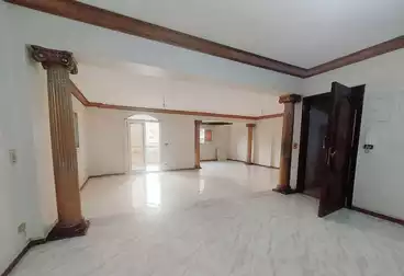 Apartments For sale - 3 rooms - floor 1