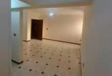 شقق للبيع - 3 غرف - بالدور 1