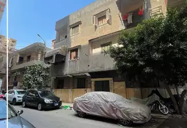 House / Home For sale - 4 rooms