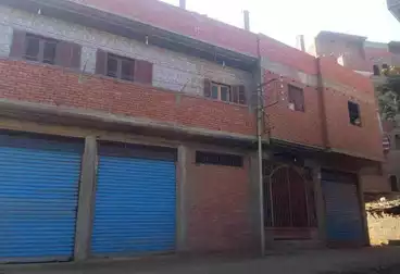 Building For sale - 3 rooms