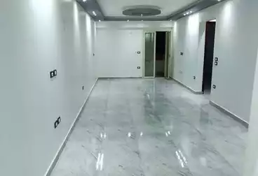 شقق للبيع - 3 غرف - بالدور 1