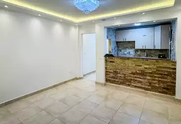 Apartments For sale - 2 rooms - floor 4