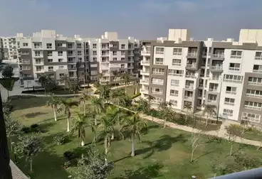 Apartments For sale - 4 rooms - floor 1