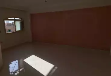 شقق للبيع - 3 غرف - بالدور 2