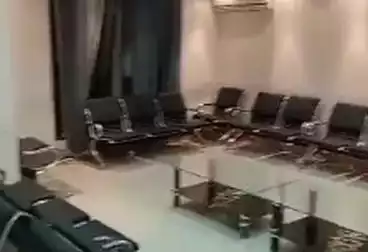 Medical Center For sale - 8 rooms - floor 1