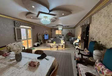 Apartments For sale - 3 rooms - floor 8