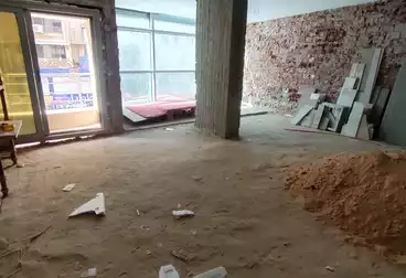 Apartments For sale - 3 rooms - floor 1