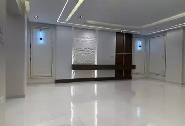 شقق للبيع - 3 غرف - بالدور 1