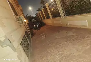 Villas For sale - 4 rooms