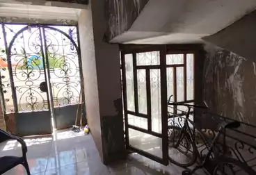 منزل / بيت للبيع - 8 غرف