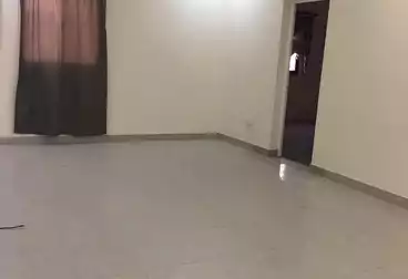 مكاتب للإيجار - 2 غرف - بالدور 1