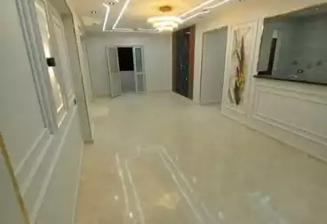 Apartments For sale - 2 rooms - floor 3