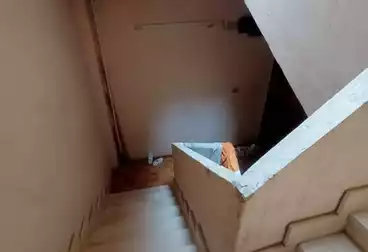 Building For sale - 3 rooms