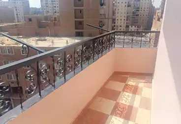 Apartments For sale - 2 rooms - floor 6