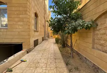 فلل للبيع - 14 غرف
