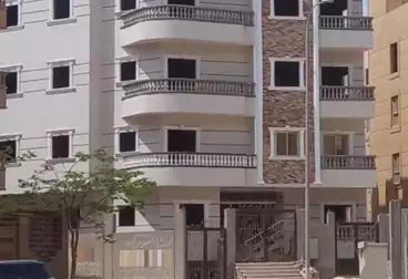 Apartments For sale - 4 rooms - floor 1