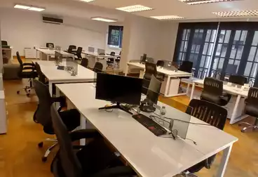 Offices For rent - 5 rooms - floor 4