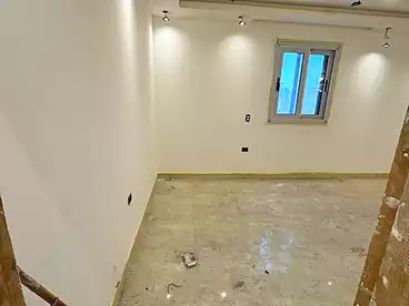 شقق للبيع - 3 غرف - بالدور 10
