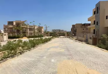 عقارات للبيع - 4 غرف