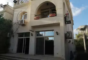 Villas For sale - 4 rooms
