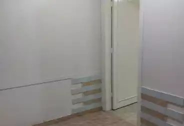 شقق للبيع - 5 غرف - بالدور 1