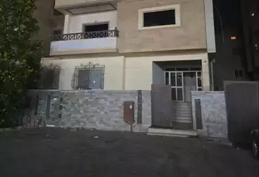 شقق للبيع - 3 غرف - بالدور 1