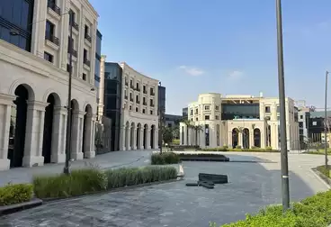 مكاتب للإيجار - 2 غرف - بالدور 2