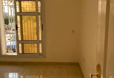 شقق للبيع - 1 غرف - بالدور 1